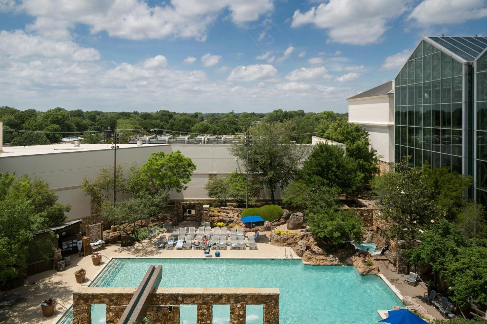 Gaylord Texan And Convention Center Resort