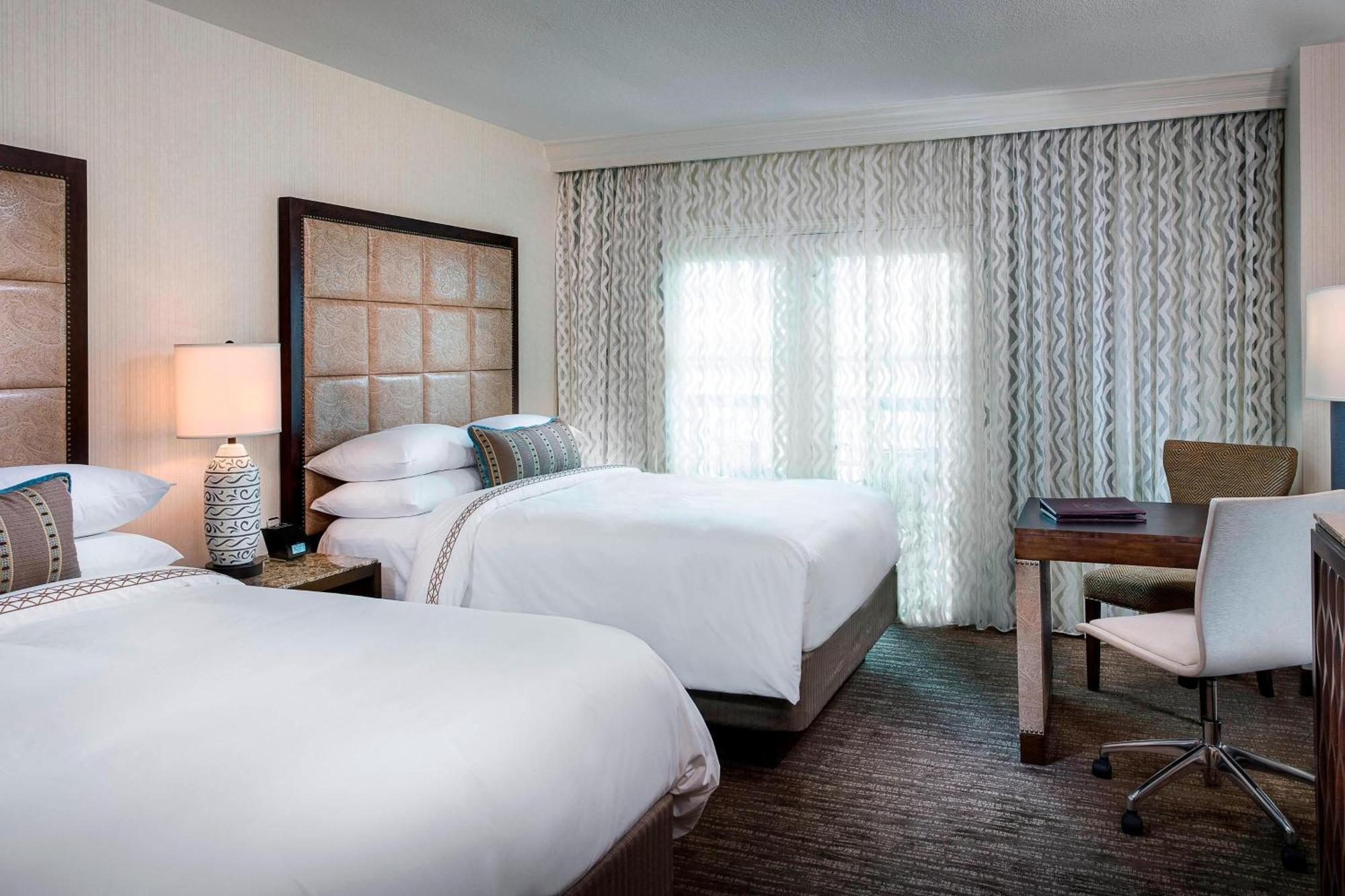 Gaylord Texan And Convention Center Resort 4*